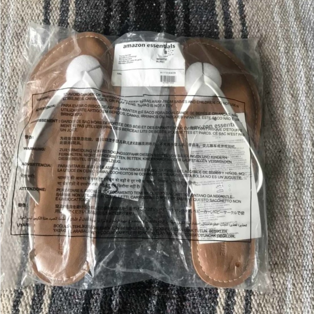 Amazon Essentials Tan Sandals with White Straps